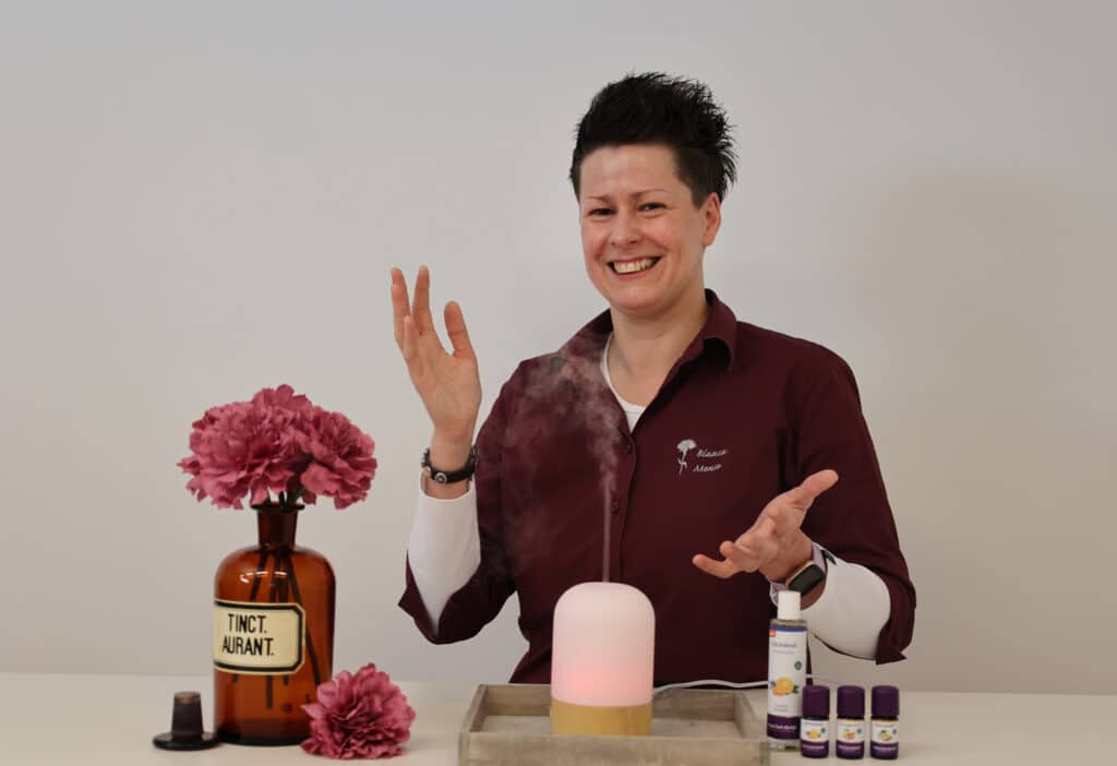 Die Naturheilkunde bietet viele verschiedene Therapieformen. Unser Fokus liegt auf Phytotherapie, Aromatherapie, Spagyrik und Schüßler-Salzen.
